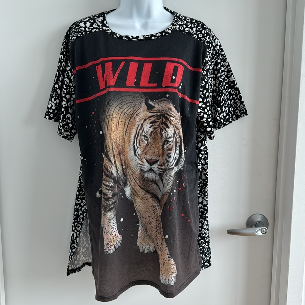 Wild Tiger Graphic T-Shirt
